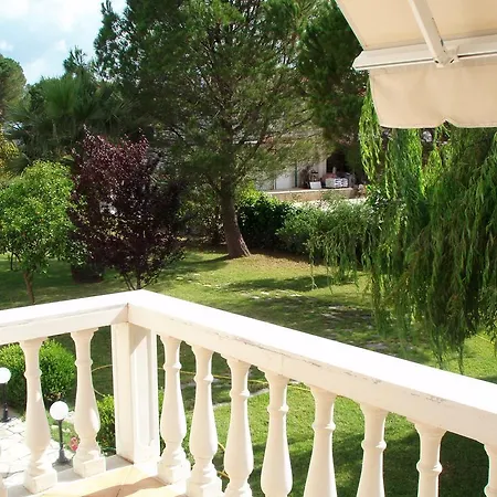 Finikes Kefalonia Számi