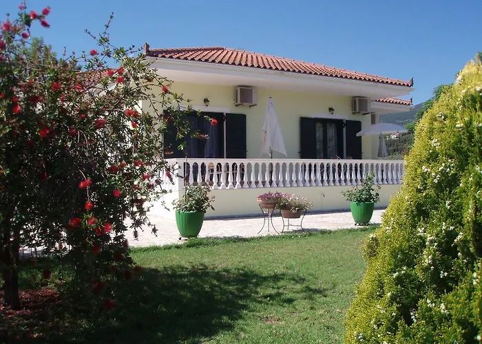 Finikes Kefalonia Sami (Kefalonia)