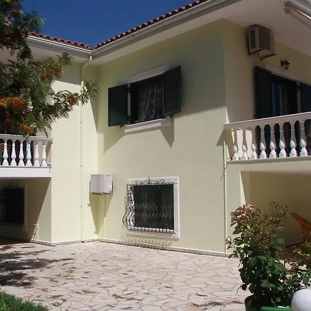 公寓 Finikes Kefalonia 萨米