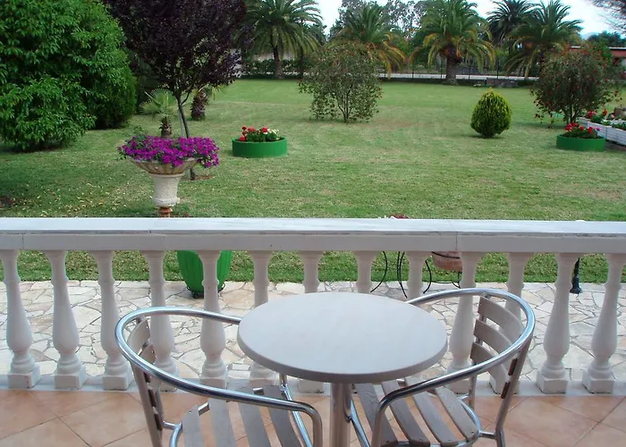 Finikes Kefalonia Sami (Kefalonia)