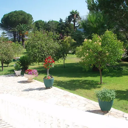 Finikes Kefalonia Sami (Kefalonia)